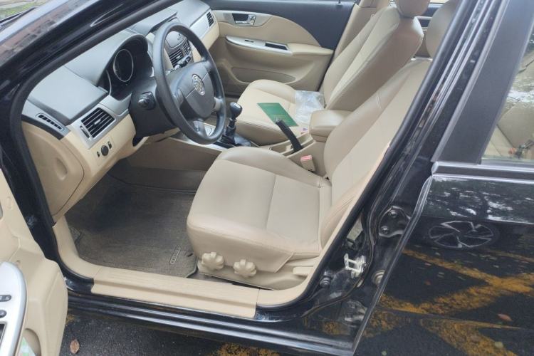 Used Buick Excelle 2013 1.5L Manual Classic Model Left Front Seat