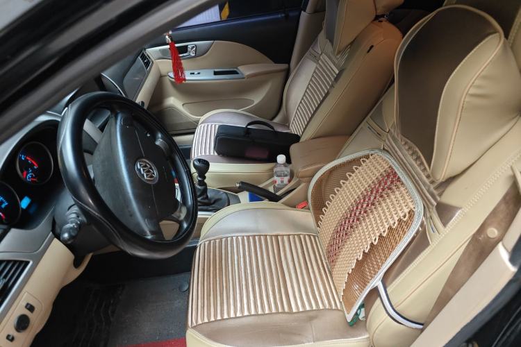 Used Buick Excelle 2013 1.5L Manual Classic Model Left Front Seat