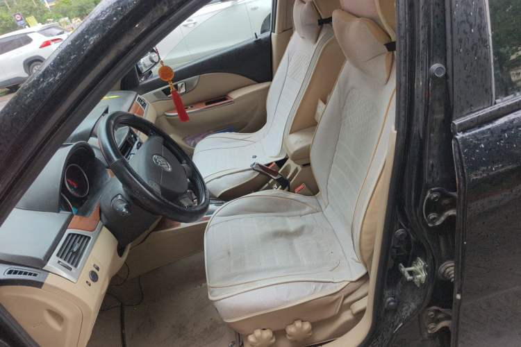 Used Buick Excelle 2013 1.5L Automatic Luxury Model Left Front Seat