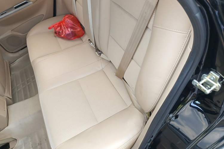 Used Buick Excelle 2013 1.5L Automatic Classic Model Left Rear Seat