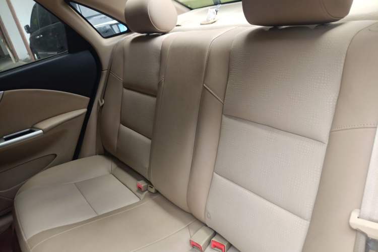 Used Buick Excelle 2013 1.5L Automatic Classic Model Left Rear Seat