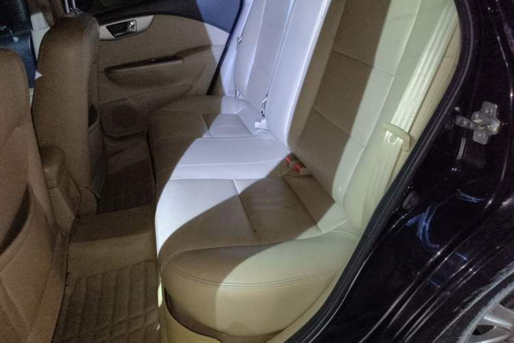 Used Buick Excelle 2013 1.5L Automatic Luxury Model Left Rear Seat