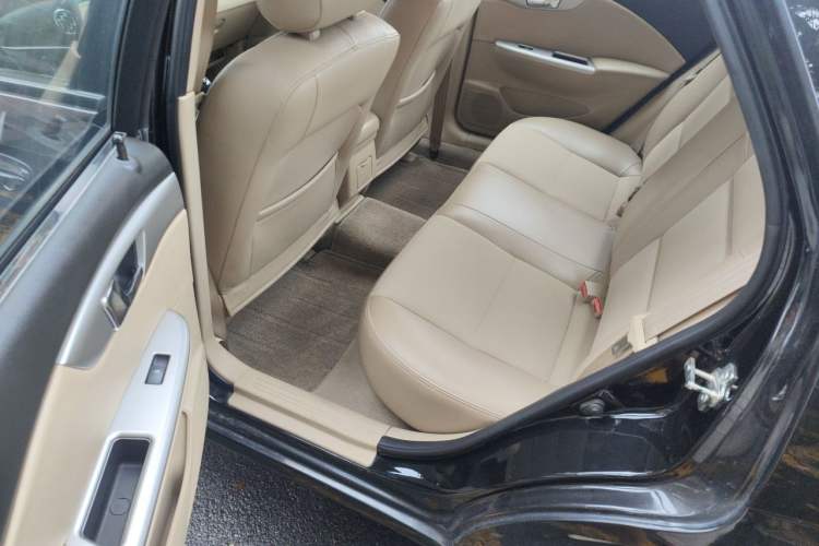 Used Buick Excelle 2013 1.5L Manual Classic Model Left Rear Seat