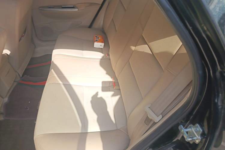 Used Buick Excelle 2013 1.5L Automatic Classic Model Left Rear Seat