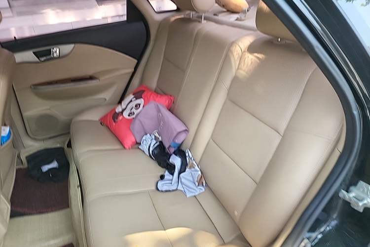 Used Buick Excelle 2013 1.5L Manual Luxury Model Left Rear Seat