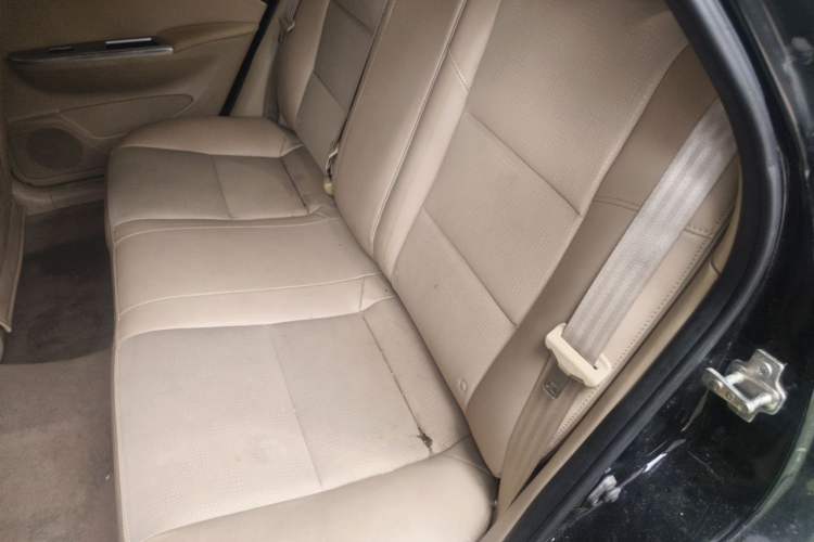 Used Buick Excelle 2013 1.5L Manual Classic Model Left Rear Seat