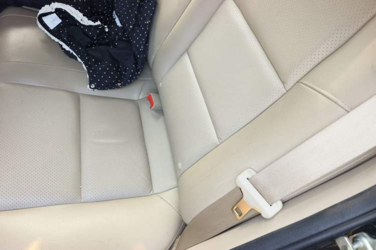 Used Buick Excelle 2013 1.5L Automatic Luxury Model Left Rear Seat