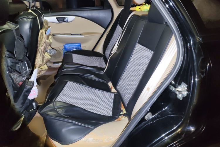 Used Buick Excelle 2013 1.5L Automatic Classic Model Left Rear Seat
