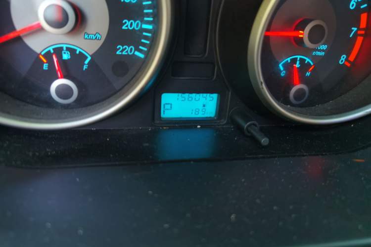 Used Buick Excelle 2013 1.5L Automatic Luxury Model Odometer Close Up