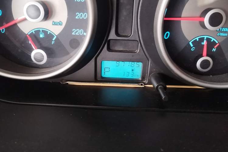 Used Buick Excelle 2013 1.5L Automatic Luxury Model Odometer Close Up