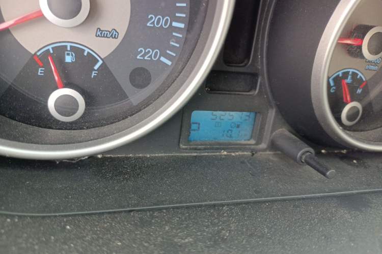Used Buick Excelle 2013 1.5L Automatic Luxury Model Odometer Close Up