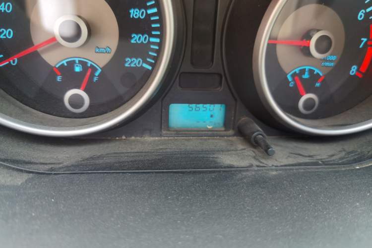 Used Buick Excelle 2013 1.5L Manual Luxury Model Odometer Close Up