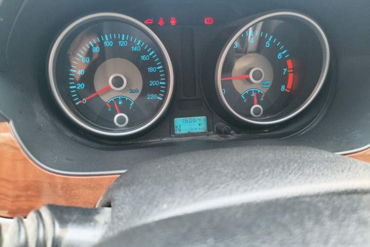 Used Buick Excelle 2013 1.5L Automatic Luxury Model Odometer Close Up