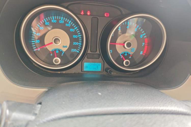 Used Buick Excelle 2013 1.5L Automatic Classic Model Odometer Close Up