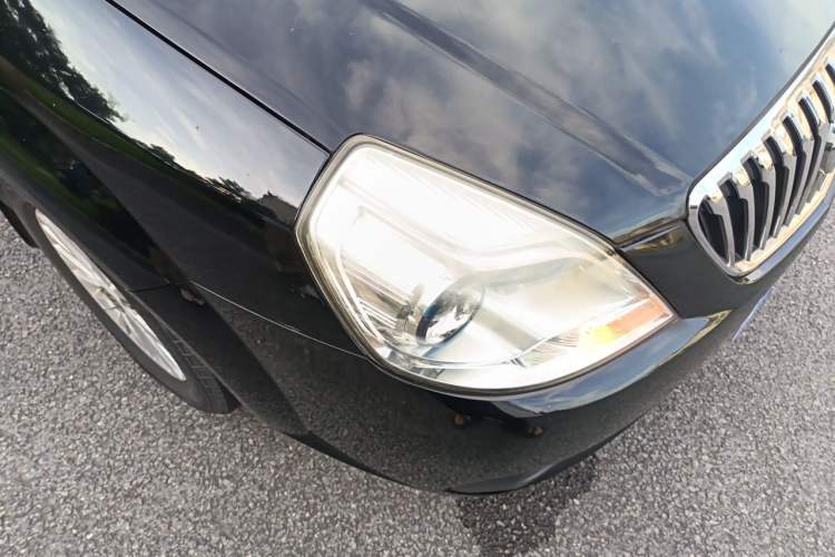 Used Buick Excelle 2013 1.5L Automatic Classic Model Right Front Headlight