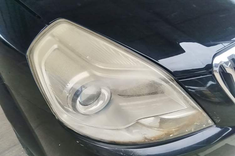 Used Buick Excelle 2013 1.5L Automatic Luxury Model Right Front Headlight
