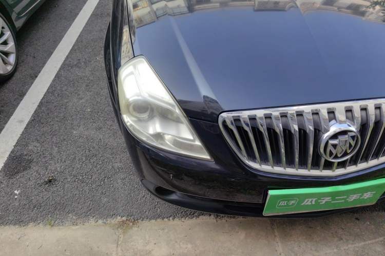 Used Buick Excelle 2013 1.5L Automatic Classic Model Right Front Headlight