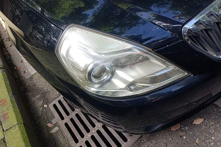 Used Buick Excelle 2013 1.5L Automatic Classic Model Right Front Headlight