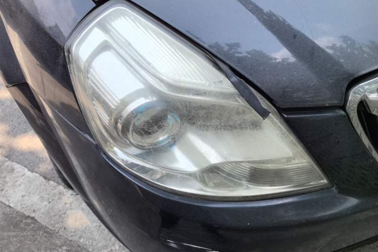 Used Buick Excelle 2013 1.5L Automatic Classic Model Right Front Headlight
