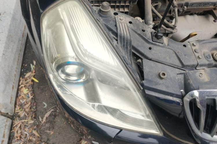 Used Buick Excelle 2013 1.5L Manual Classic Model Right Front Headlight