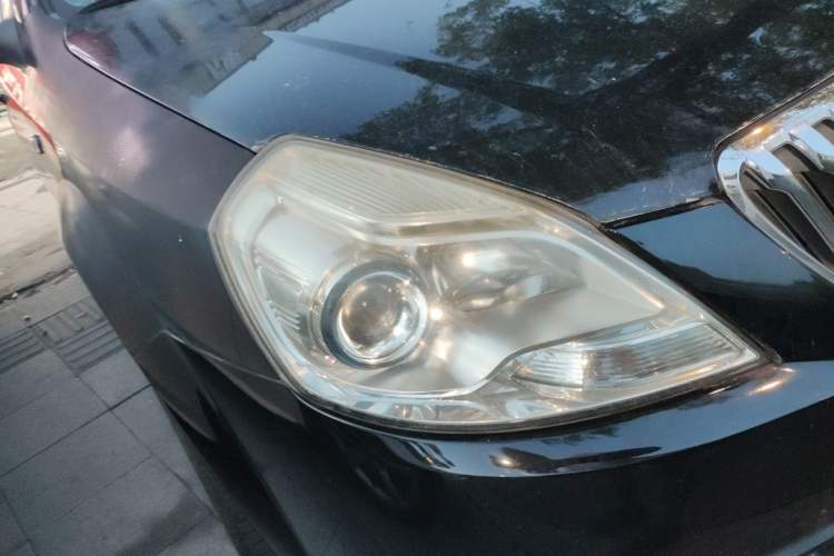 Used Buick Excelle 2013 1.5L Automatic Luxury Model Right Front Headlight