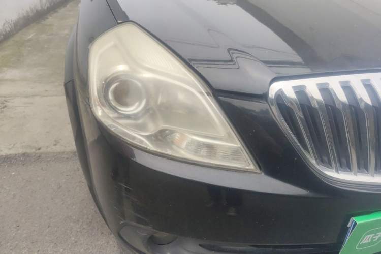 Used Buick Excelle 2013 1.5L Manual Luxury Model Right Front Headlight