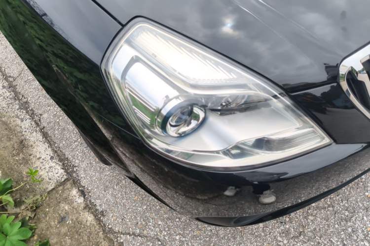 Used Buick Excelle 2013 1.5L Manual Luxury Model Right Front Headlight
