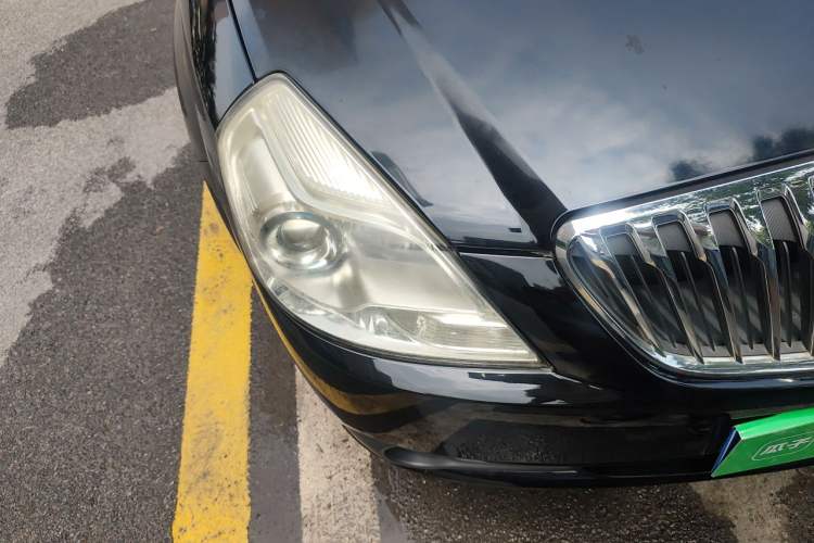 Used Buick Excelle 2013 1.5L Manual Luxury Model Right Front Headlight