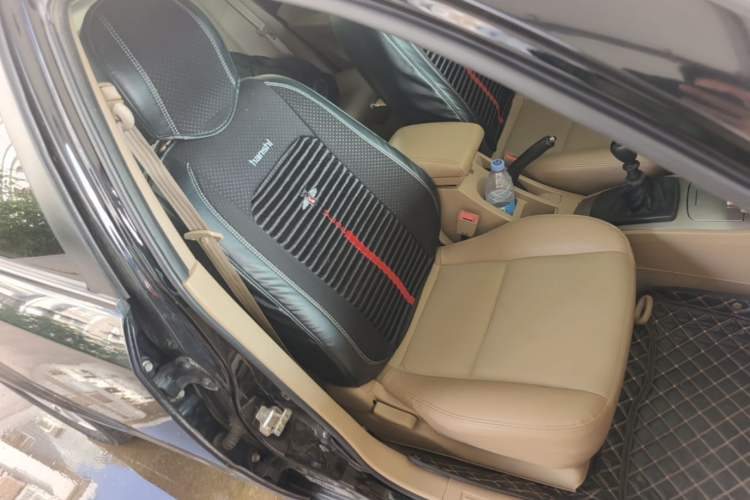 Used Buick Excelle 2013 1.5L Manual Classic Model Right Front Seat