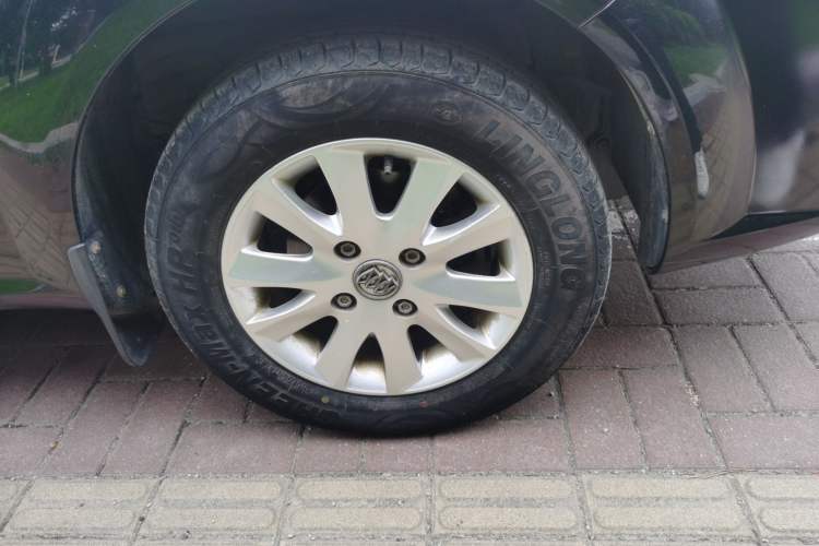 Used Buick Excelle 2013 1.5L Manual Classic Model Right Front Wheel Hub