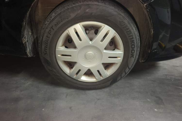 Used Buick Excelle 2013 1.5L Manual Classic Model Right Front Wheel Hub