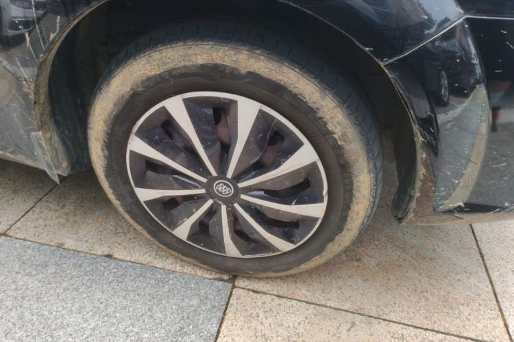 Used Buick Excelle 2013 1.5L Manual Classic Model Right Front Wheel Hub