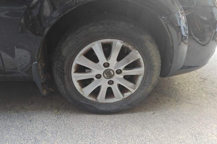 Used Buick Excelle 2013 1.5L Manual Classic Model Right Front Wheel Hub