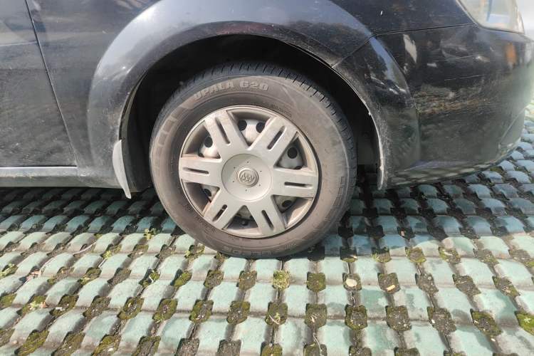 Used Buick Excelle 2013 1.5L Manual Classic Model Right Front Wheel Hub