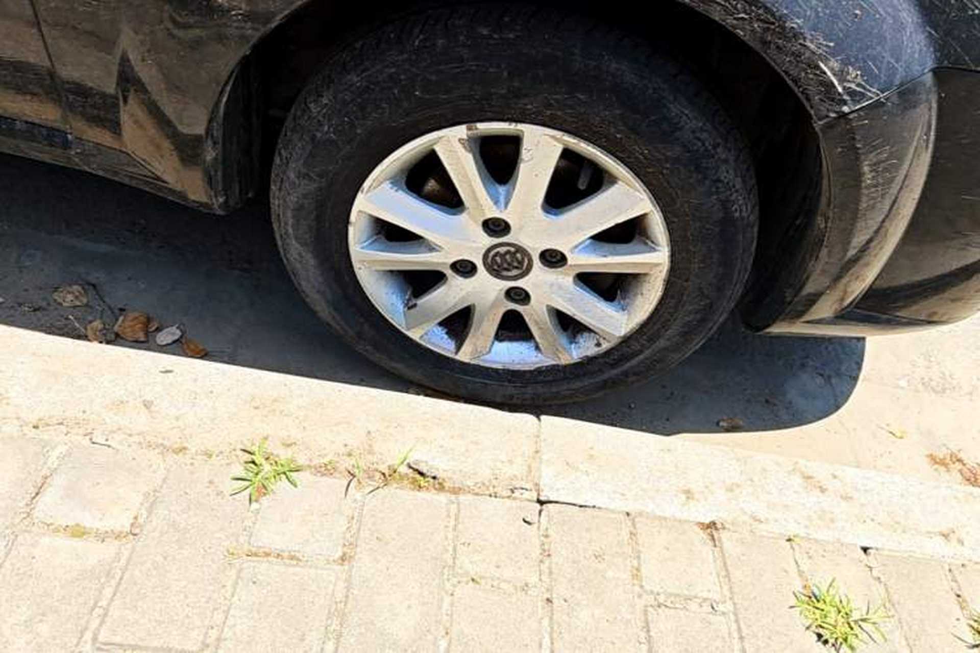 Used Buick Excelle 2013 1.5L Automatic Classic Model Right Front Wheel Hub