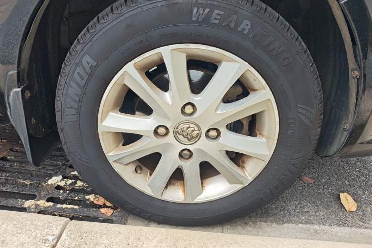 Used Buick Excelle 2013 1.5L Manual Classic Model Right Front Wheel Hub