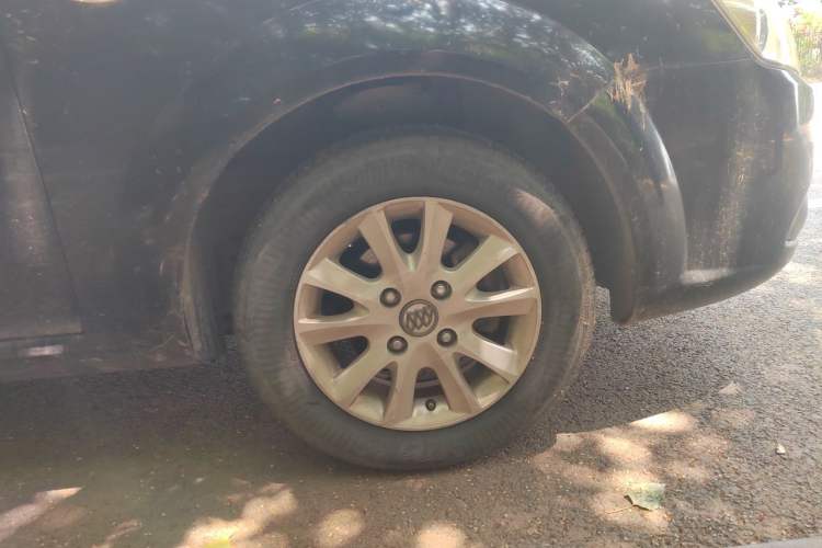 Used Buick Excelle 2013 1.5L Manual Classic Model Right Front Wheel Hub