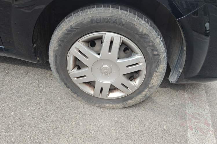 Used Buick Excelle 2013 1.5L Manual Classic Model Right Front Wheel Hub