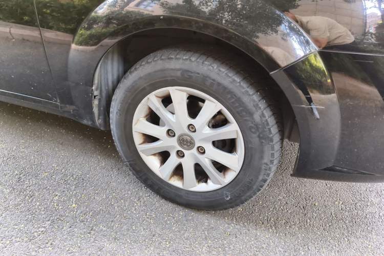 Used Buick Excelle 2013 1.5L Automatic Classic Model Right Front Wheel Hub