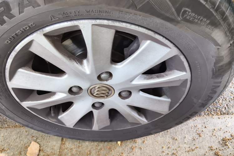 Used Buick Excelle 2013 1.5L Automatic Classic Model Right Front Wheel Hub