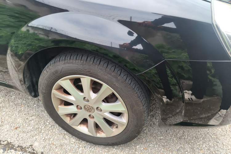 Used Buick Excelle 2013 1.5L Manual Luxury Model Right Front Wheel Hub