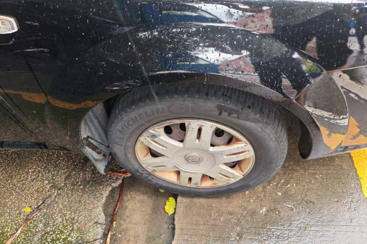 Used Buick Excelle 2013 1.5L Automatic Classic Model Right Front Wheel Hub