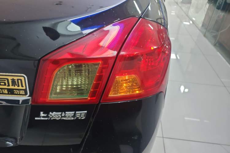 Used Buick Excelle 2013 1.5L Manual Classic Model Right Rear Taillight