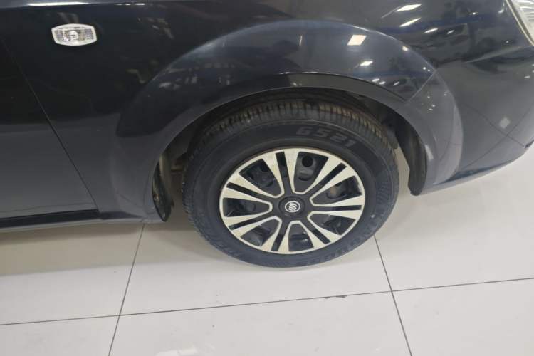 Used Buick Excelle 2013 1.5L Manual Classic Model Right Rear Wheel Hub