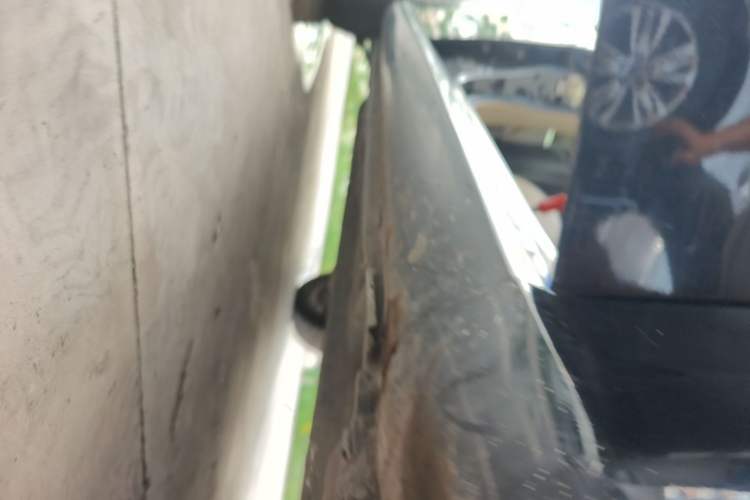 Used Buick Excelle 2013 1.5L Manual Classic Model Right Side Sill