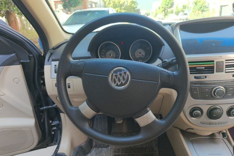 Used Buick Excelle 2013 1.5L Manual Classic Model Steering Wheel