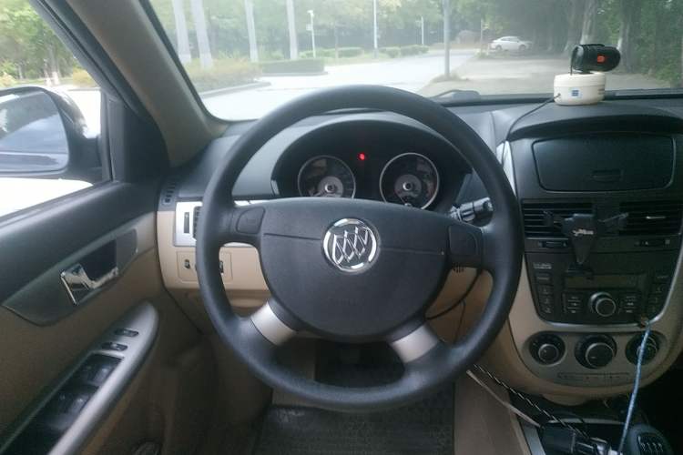 Used Buick Excelle 2013 1.5L Manual Classic Model Steering Wheel