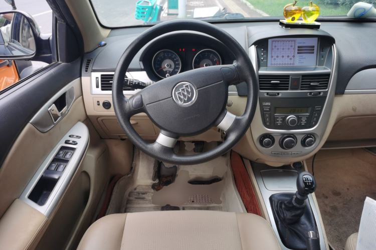 Used Buick Excelle 2013 1.5L Manual Classic Model Steering Wheel