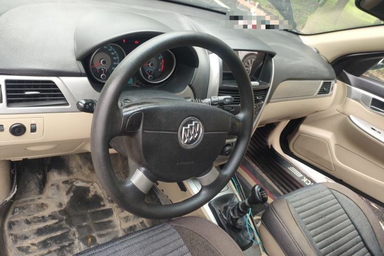 Used Buick Excelle 2013 1.5L Manual Classic Model Steering Wheel