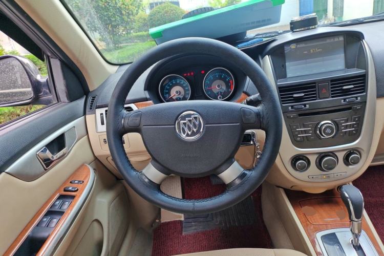 Used Buick Excelle 2013 1.5L Automatic Luxury Model Steering Wheel